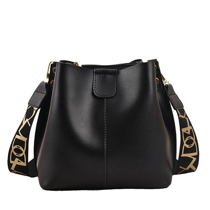 Women's Wide Shoulder Bag